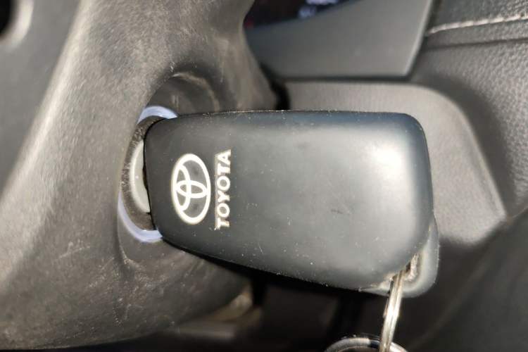 Used Toyota Wildlander 2022 Updated Version 2.0L CVT Two-Wheel Drive Leading Edition Vehicle Key