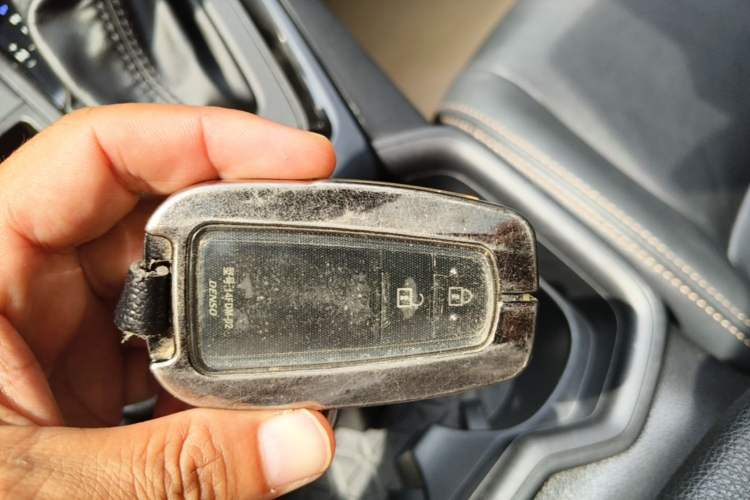 Used Toyota Wildlander 2022 2.0L CVT Two-Wheel Drive Knight Edition Vehicle Key