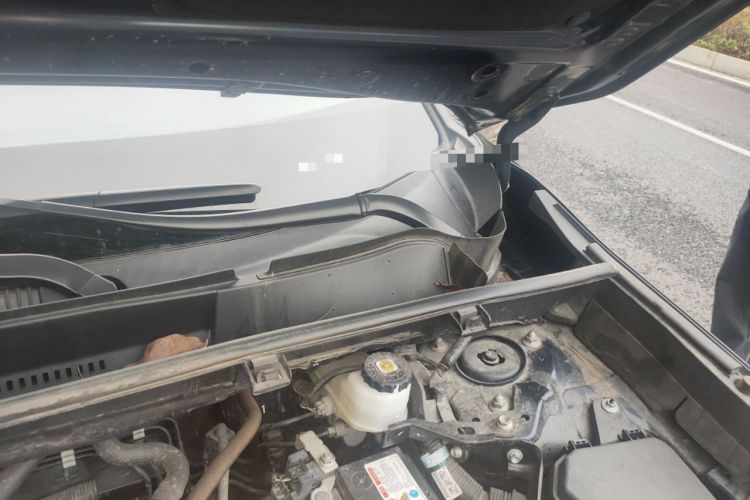 Used Toyota Wildlander 2022 2.0L CVT Two-Wheel Drive Luxury Edition Engine Bay Left