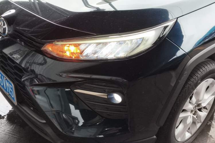 Used Toyota Wildlander 2022 Facelifted Dual-Motor 2.5L E-CVT Two-Wheel Drive Leading Edition Left Front Headlight