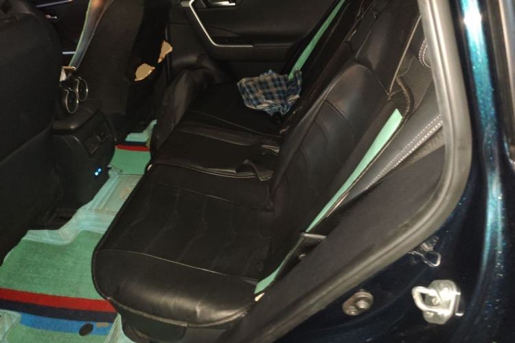 Used Toyota Wildlander 2022 Dual-Engine 2.5L E-CVT Two-Wheel Drive Prestige Edition Left Rear Seat