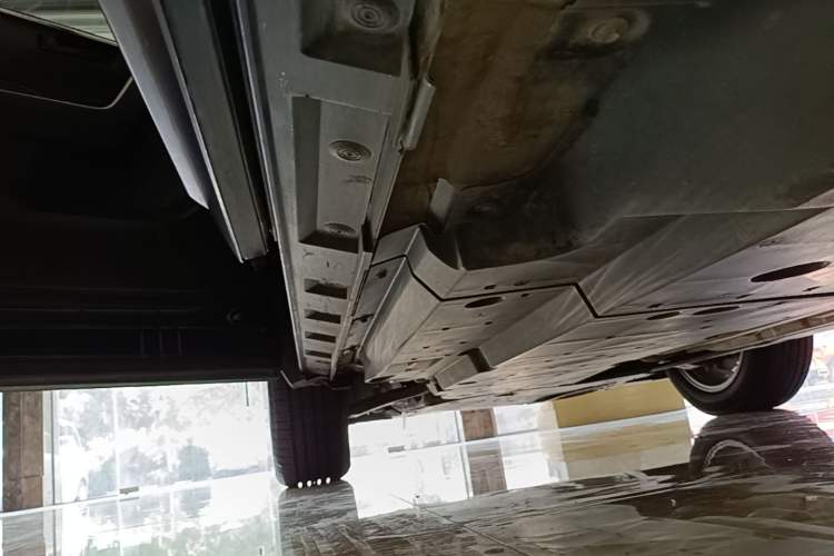 Used Toyota Wildlander 2022 2.0L CVT Two-Wheel Drive Leading Edition Left Side Sill