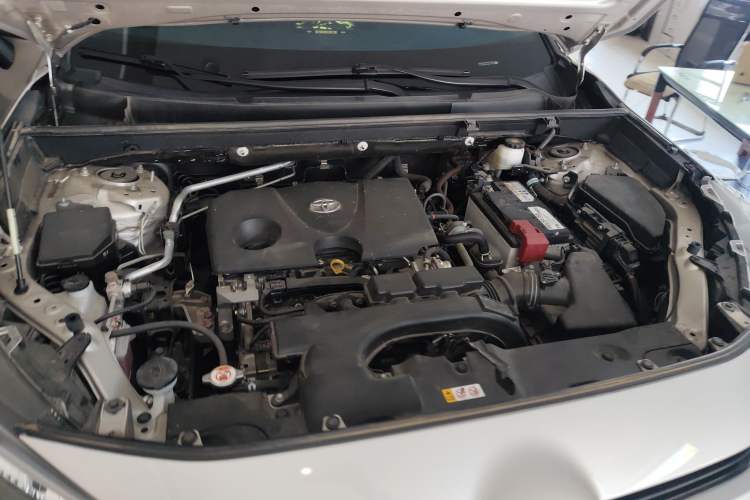 Used Toyota Wildlander 2022 2.0L CVT Two-Wheel Drive Luxury PLUS Edition Engine Bay
