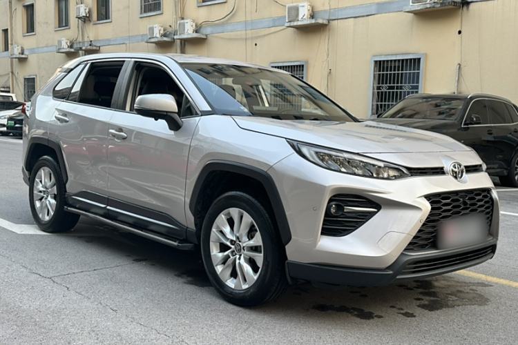 Used Toyota Wildlander 2022 Updated Version 2.0L CVT Two-Wheel Drive Leading Edition Exterior 2