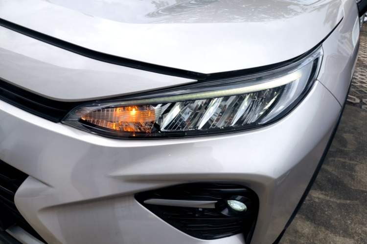 Used Toyota Wildlander 2022 2.0L CVT Two-Wheel Drive Luxury PLUS Edition Left Front Headlight