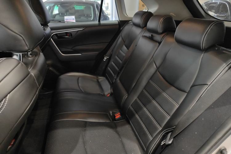 Used Toyota Wildlander 2022 2.0L CVT Two-Wheel Drive Leading Edition Left Rear Seat