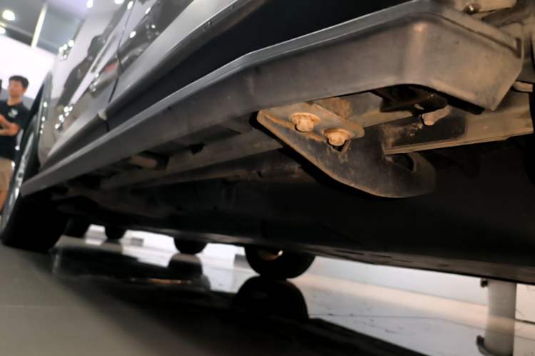 Used Toyota Wildlander 2022 2.0L CVT Two-Wheel Drive Luxury PLUS Edition Left Side Sill