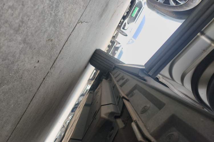 Used Toyota Wildlander 2022 2.0L CVT Two-Wheel Drive Leading Edition Left Side Sill
