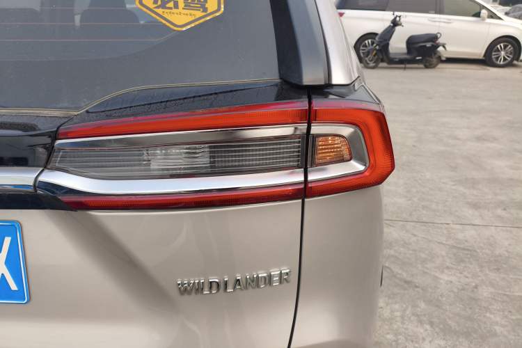 Used Toyota Wildlander 2022 2.0L CVT Two-Wheel Drive Leading Edition Right Rear Taillight