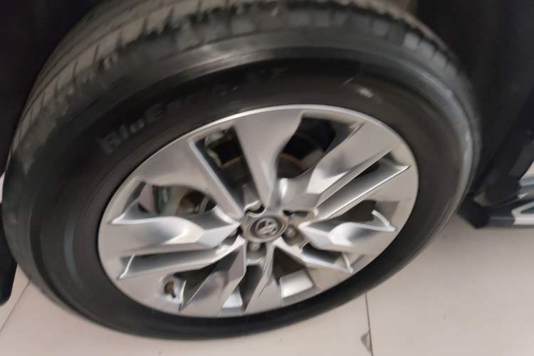 Used Toyota Wildlander 2022 2.0L CVT Two-Wheel Drive Luxury PLUS Edition Right Rear Wheel Hub