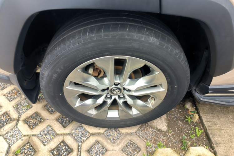 Used Toyota Wildlander 2022 2.0L CVT Two-Wheel Drive Luxury PLUS Edition Right Rear Wheel Hub