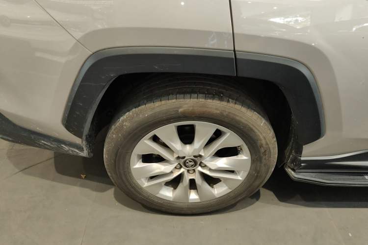 Used Toyota Wildlander 2022 2.0L CVT Two-Wheel Drive Leading Edition Right Rear Wheel Hub
