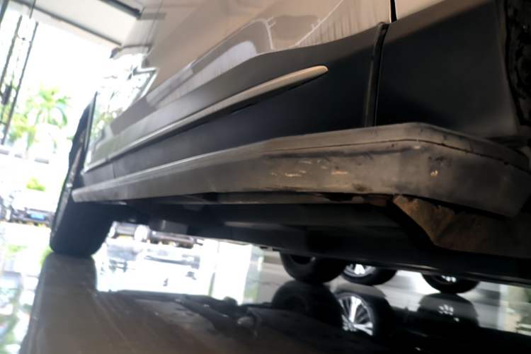 Used Toyota Wildlander 2022 2.0L CVT Two-Wheel Drive Luxury PLUS Edition Right Side Sill