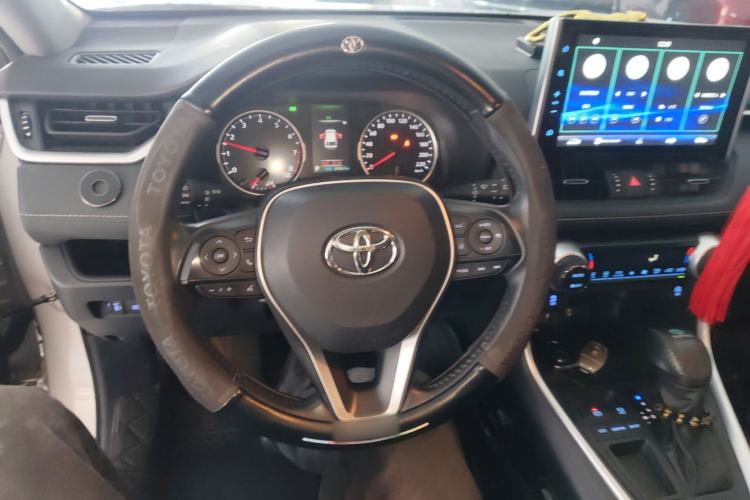 Used Toyota Wildlander 2022 2.0L CVT Two-Wheel Drive Luxury PLUS Edition Steering Wheel