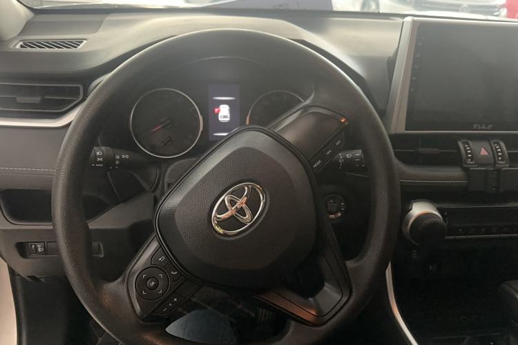 Used Toyota Wildlander 2022 Updated Version 2.0L CVT Two-Wheel Drive Leading Edition Steering Wheel