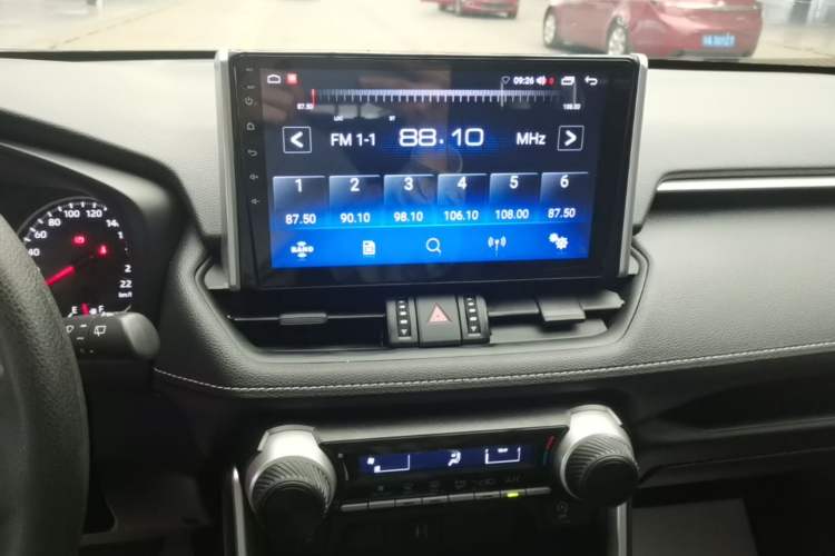 Used Toyota Wildlander 2022 Updated Version 2.0L CVT Two-Wheel Drive Leading Edition Audio And AC Panel