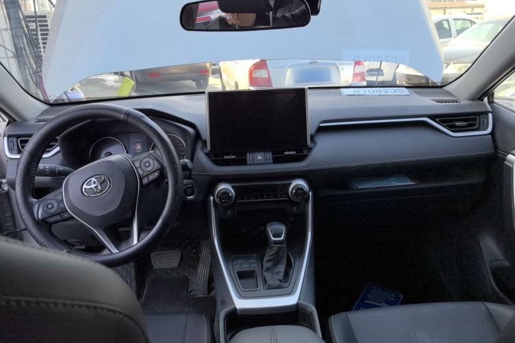 Used Toyota Wildlander 2022 2.0L CVT Two-Wheel Drive Luxury PLUS Edition Center Console