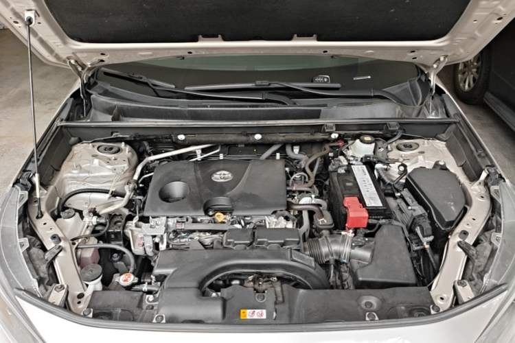Used Toyota Wildlander 2022 2.0L CVT Two-Wheel Drive Leading Edition Engine Bay