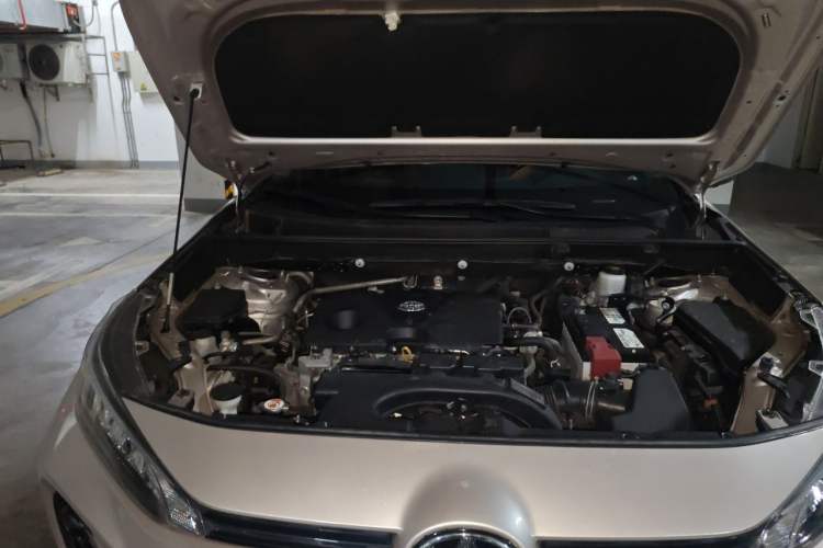 Used Toyota Wildlander 2022 2.0L CVT Two-Wheel Drive Luxury PLUS Edition Engine Bay Right