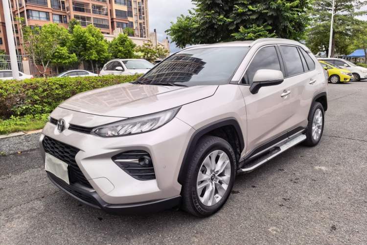 Used Toyota Wildlander 2022 Updated Version 2.0L CVT Two-Wheel Drive Leading Edition Exterior 4