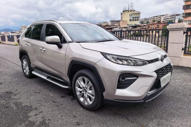 Used Toyota Wildlander 2022 Updated Version 2.0L CVT Two-Wheel Drive Leading Edition Exterior 5