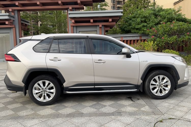 Used Toyota Wildlander 2022 Dual-Engine 2.5L E-CVT Two-Wheel Drive Urban Edition Exterior 6
