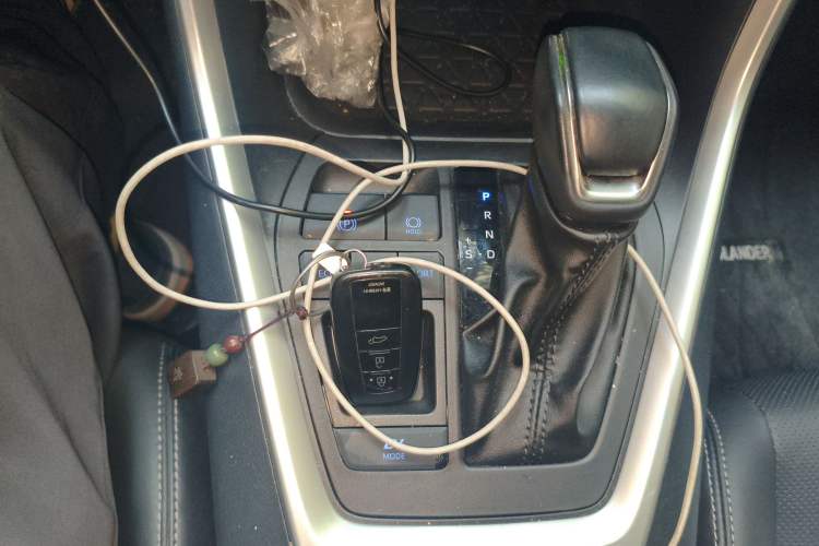 Used Toyota Wildlander 2022 Dual-Engine 2.5L E-CVT Two-Wheel Drive Prestige Edition Gear Lever