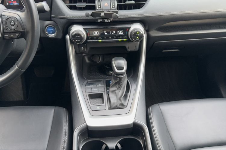 Used Toyota Wildlander 2022 Dual-Engine 2.5L E-CVT Two-Wheel Drive Urban Edition Gear Lever