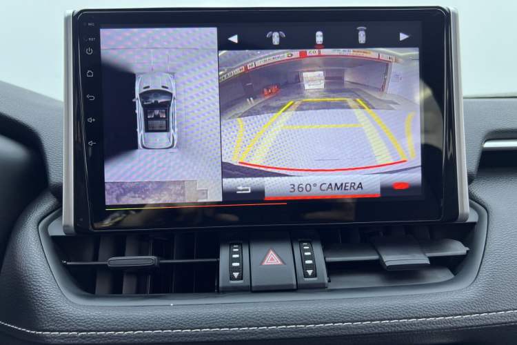 Used Toyota Wildlander 2022 Updated Version 2.0L CVT Two-Wheel Drive Leading Edition Interior 10