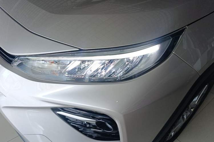 Used Toyota Wildlander 2022 2.0L CVT Two-Wheel Drive Luxury PLUS Edition Left Front Headlight