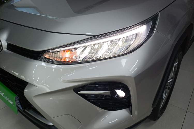 Used Toyota Wildlander 2022 2.0L CVT 4x4 Luxury PLUS Edition Left Front Headlight