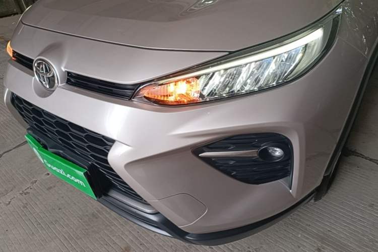 Used Toyota Wildlander 2022 Updated Version 2.0L CVT Two-Wheel Drive Leading Edition Left Front Headlight