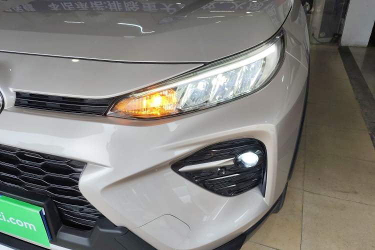 Used Toyota Wildlander 2022 2.0L CVT Two-Wheel Drive Luxury PLUS Edition Left Front Headlight