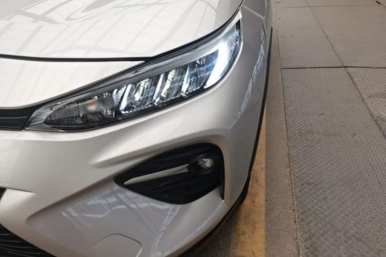 Used Toyota Wildlander 2022 Updated Version 2.0L CVT Two-Wheel Drive Leading Edition Left Front Headlight