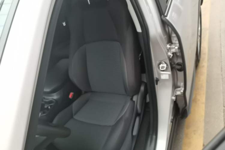 Used Toyota Wildlander 2022 Updated Version 2.0L CVT Two-Wheel Drive Leading Edition Left Front Seat