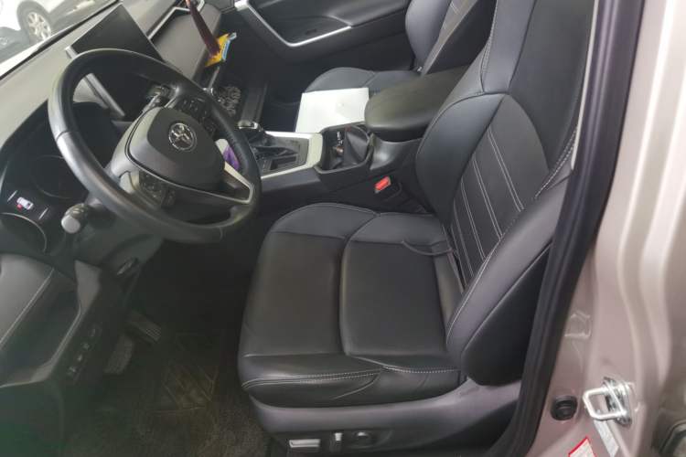 Used Toyota Wildlander 2022 2.0L CVT Two-Wheel Drive Prestige Edition Left Front Seat
