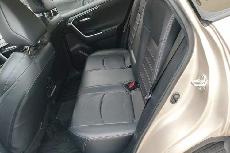 Used Toyota Wildlander 2022 2.0L CVT 4x4 Luxury PLUS Edition Left Rear Seat