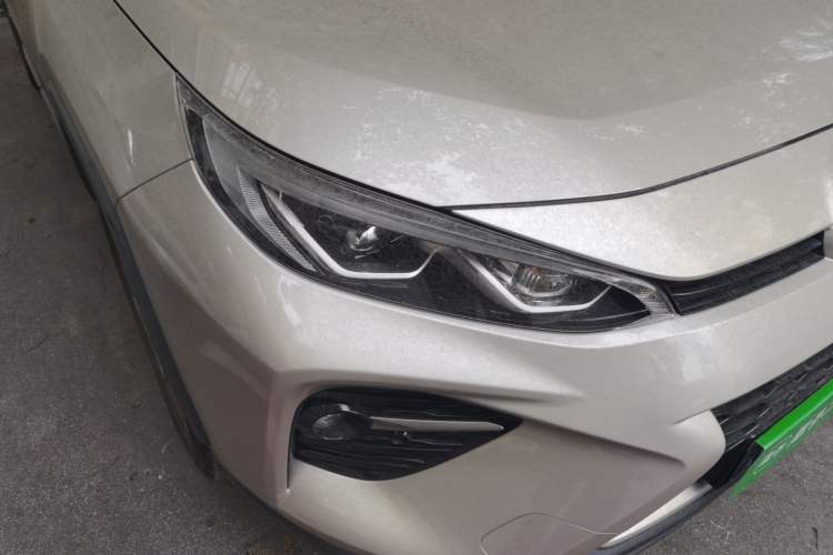 Used Toyota Wildlander 2022 2.0L CVT Two-Wheel Drive Prestige Edition Right Front Headlight
