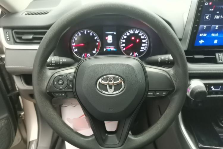 Used Toyota Wildlander 2022 Updated Version 2.0L CVT Two-Wheel Drive Leading Edition Steering Wheel