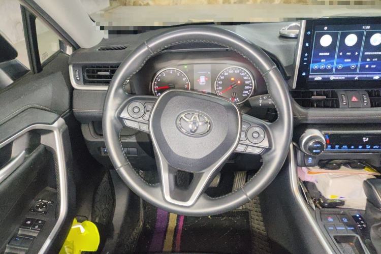 Used Toyota Wildlander 2022 2.0L CVT Two-Wheel Drive Luxury PLUS Edition Steering Wheel