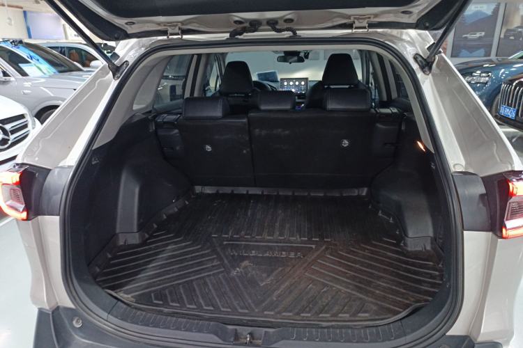 Used Toyota Wildlander 2022 Dual-Motor 2.5L E-CVT 4x4 Luxury PLUS Edition Trunk