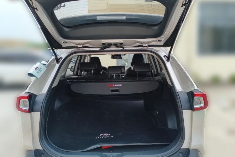 Used Toyota Wildlander 2022 2.0L CVT 4x4 Luxury PLUS Edition Trunk