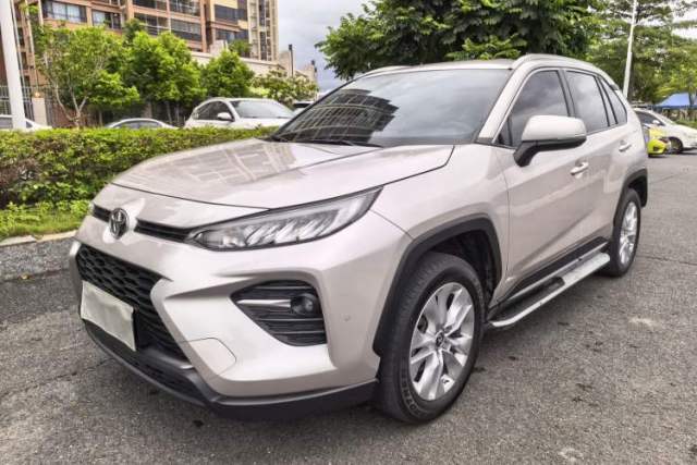 Used Toyota Wildlander 2022 Updated Version 2.0L CVT Two-Wheel Drive Leading Edition
