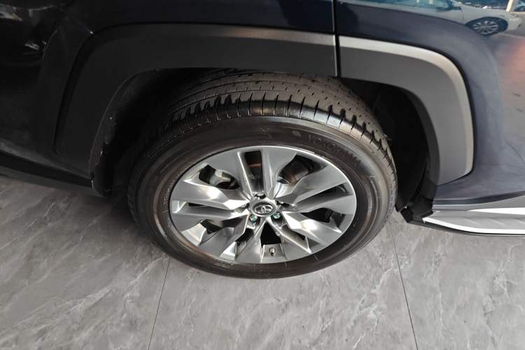 Used Toyota Wildlander 2022 Dual-Engine 2.5L E-CVT Two-Wheel Drive Luxury PLUS Edition Exterior 8