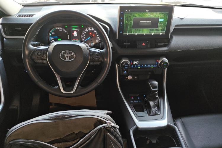 Used Toyota Wildlander 2022 Dual-Engine 2.5L E-CVT Two-Wheel Drive Luxury PLUS Edition Interior 2