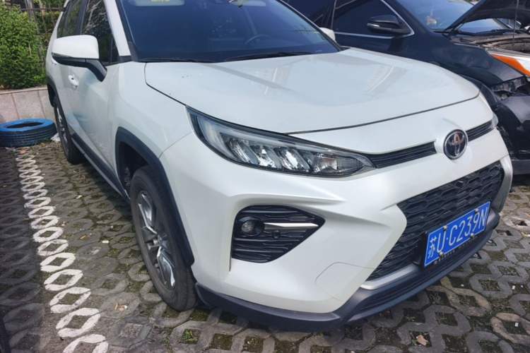 Used Toyota Wildlander 2022 2.0L CVT Two-Wheel Drive Luxury PLUS Edition Front Right 45 Deg
