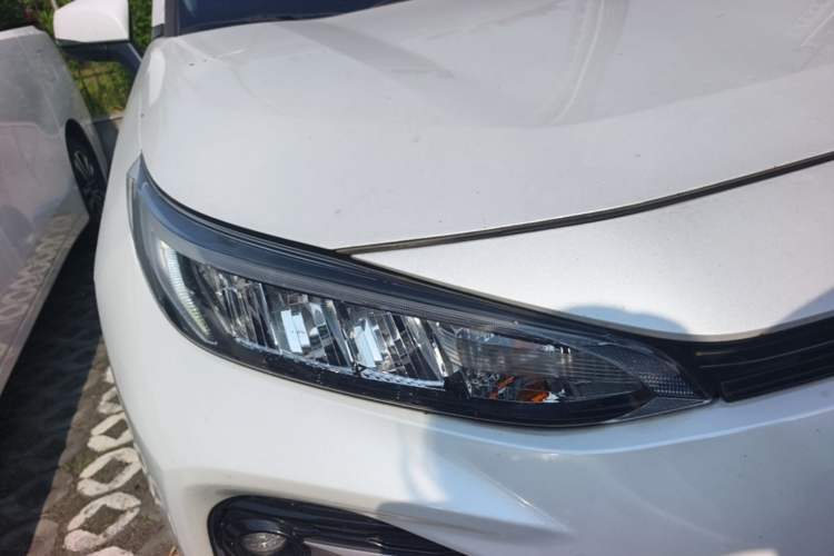 Used Toyota Wildlander 2022 2.0L CVT Two-Wheel Drive Luxury PLUS Edition Right Front Headlight