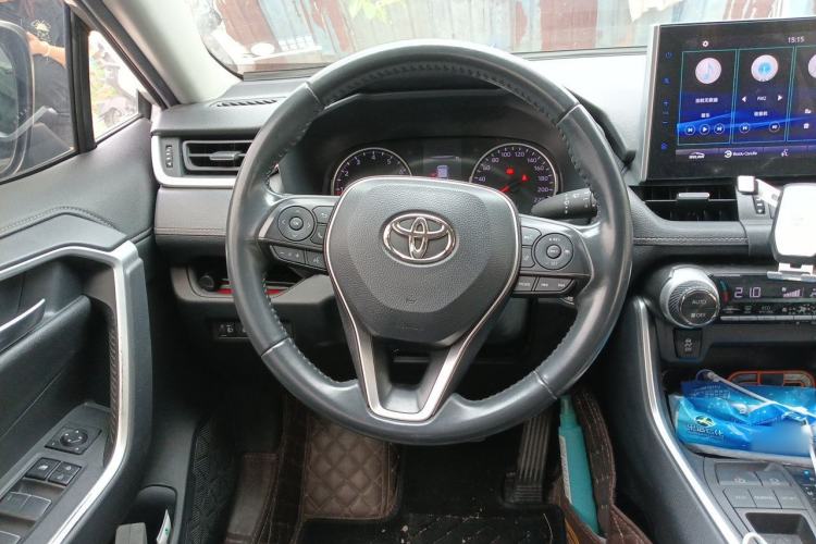 Used Toyota Wildlander 2022 2.0L CVT Two-Wheel Drive Luxury Edition Steering Wheel