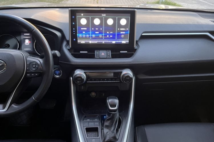 Used Toyota Wildlander 2022 Dual-Engine 2.5L E-CVT Two-Wheel Drive Luxury PLUS Edition Audio And AC Panel