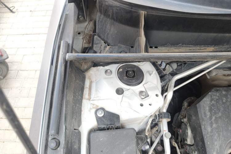 Used Toyota Wildlander 2022 2.0L CVT 4x4 Luxury PLUS Edition Engine Bay Right